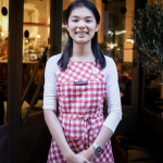 Rongrong Zhu, Camarera en Barcelona