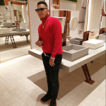 Bryan Gomez, Transportista de mascotes a Madrid