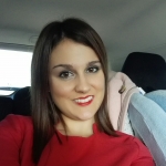 Debora Jm, Auxiliar d'infermeria a Sevilla