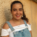 Alba Ruiz, Waitress in San Antonio de Benagéber