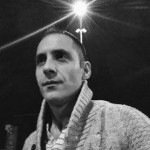 Iker Arias, Singer in Bilbao
