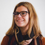 María Ángeles Fernández Álvarez, Redactora de continguts en castellà a Sevilla