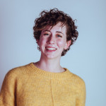 Paula Bustos Pérez, Monitora de lleure a Navalcarnero