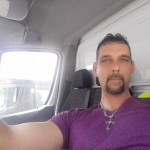 Valentin Hristov, Transportista de mascotes a Elche
