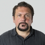 Alessio Eduardo Pusateri, Dog walker in Valencia