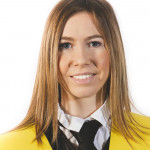 Ariadna Marsal, Babysitter in Salt