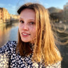 Polina Ryashnitseva, Professora d'anglès a Girona