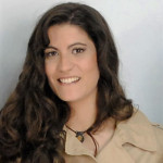 Laura Ocampos, Waitress in Dos Hermanas