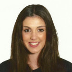 Ángela Hondarza, Azafata a Madrid