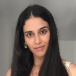 Lucía Bretón, Profesora de yoga en Madrid