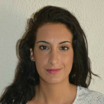 Desiree Carretero, Passejadora de gossos a Málaga