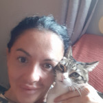 Laura De Haro Seglar, Cuidadora de mascotes a Ceuta