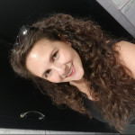 Cristina León, Dog walker in Valdepeñas