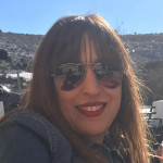 Camelia Valdivia, Xofer privat a Granada