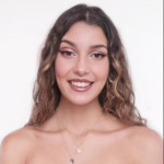 Alba Domínguez Sosa, Waitress in Telde