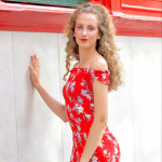Laura Lasheras, Azafata a Madrid