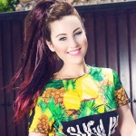 Claudia Tostado Kucwaj, Cangur a Málaga