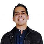 Gilbert Hernan Alvarin Gudiño, Computer repair technician in Gijón