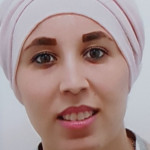 Fatima Zahra Dkaiss, Caregiver of elderly in Palamós