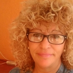 Gloria Perez, Emprada de llar a Elche