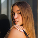 Maria Olivares González, Azafata in Madrid