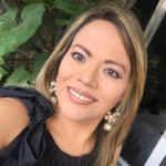 Lorena Silva B, Caregiver of elderly in Elche