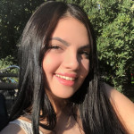 Melannie Nuñez, Babysitter in Piélagos