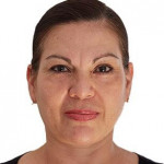Luz Bustamante, Auxiliar d'infermeria a Barcelona