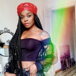 Brigitte Emaga, Cantant a Barcelona