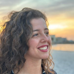 Macarena Fernández, Correctora ortográfico en castellano a A Coruña