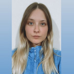 Claudia Cuenca, Pet transporter in Valencia