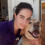 Esther Mota Cepero, Passejadora de gossos a Puerto Real
