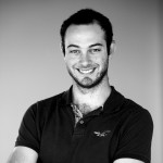 Ricardo Domínguez, Redactor de continguts en castellà a Barcelona