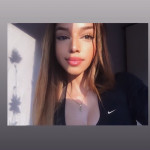 Samia Zadakht, Emprada de llar a Girona