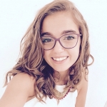 Cora Batista, Babysitter in Telde