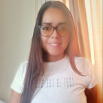 Juliana Velasquez, Cuidadora de gent gran a Barbate