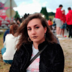 Enya Fernández Berciano, Traductora d'espanyol a anglès a Vigo