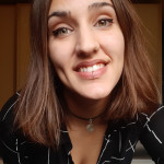 Ada Segovia, Waitress in Tarragona