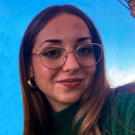 Natalia Chico, Dog walker in Jaén