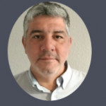 Faical El Amrani, Cuidador de gent gran a Granada