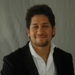 Emiliano Eztrada, Cantant a Alicante