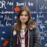 Sara Roldán, Babysitter in Pinto