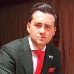 Carlos Caliani, Pianista a Sevilla