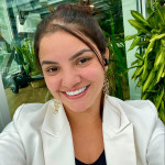 Suellen Oliveira De Souza, Waitress in Blanes