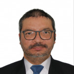 Juan  García, Professor de reforç a Barcelona