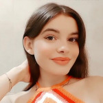 Laura Rojas Gallardo, Animadora infantil a Sevilla