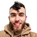 Alejandro Sierra, Cuidador de mascotes a Valencia