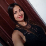 Liliana Mendoza, Cuidadora de gent gran a Linares