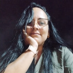 Keila Tapiquen, Cuidadora de gent gran a La Pobla de Farnals