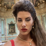 María Reigns, Singer in Madrid